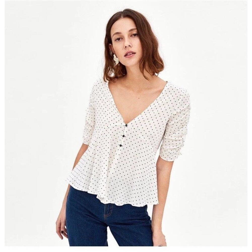 Zara Polka Dots V-Neck Flowy Babydoll Top Size Medium Preppy‎ Femenine